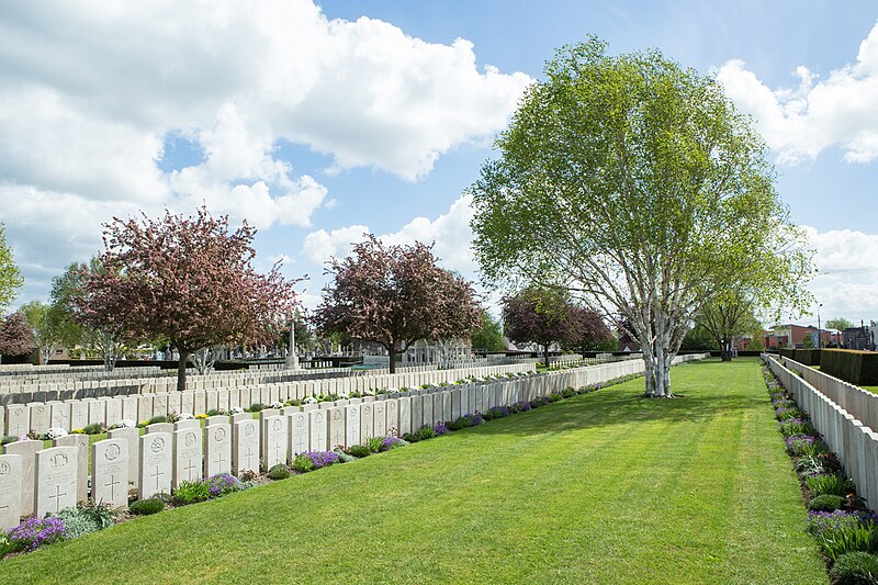 Bethune Town Cemetery 60