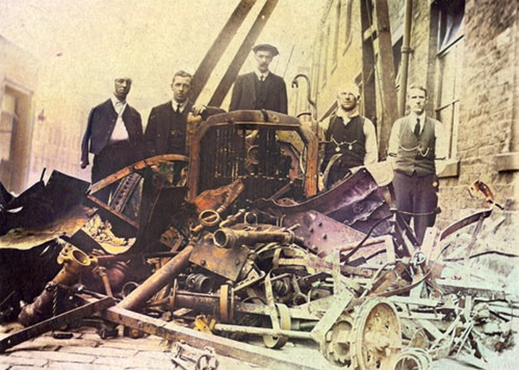 A Damaged Fire Engine At The Scene Of The Explosion At The Low Moor Munitions Company In August 1916 (1)