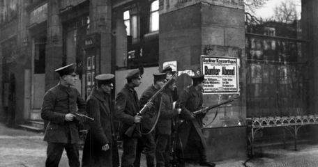 Soldiers With Weapons Unter Den Linden