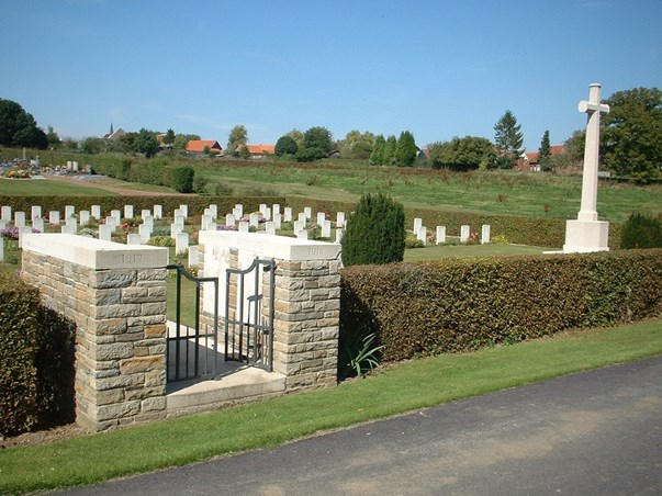 Heudicourt Communal Cemetery Extension
