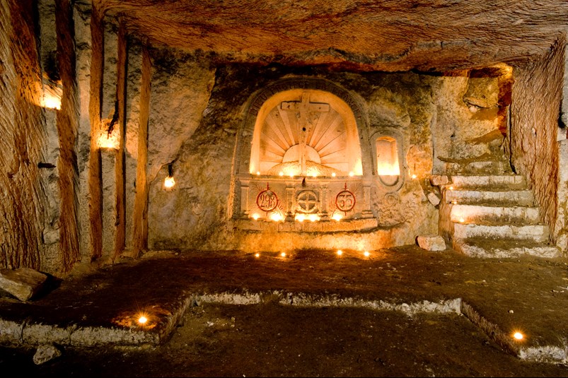 Richard Holmes Visited This Cave