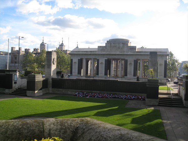 Tower Hill Memorial to the Merchant Navy (Image: War Memorials Online.org)