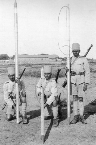 Madras Sappers Com Torpedo De Bangalore Em 1916 2