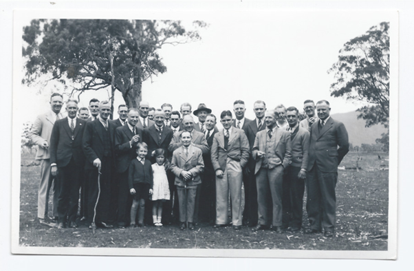 Legatees Are Pictured In The Grampians National Park In 1940, Frank Is At The Centre Of The Front Row.