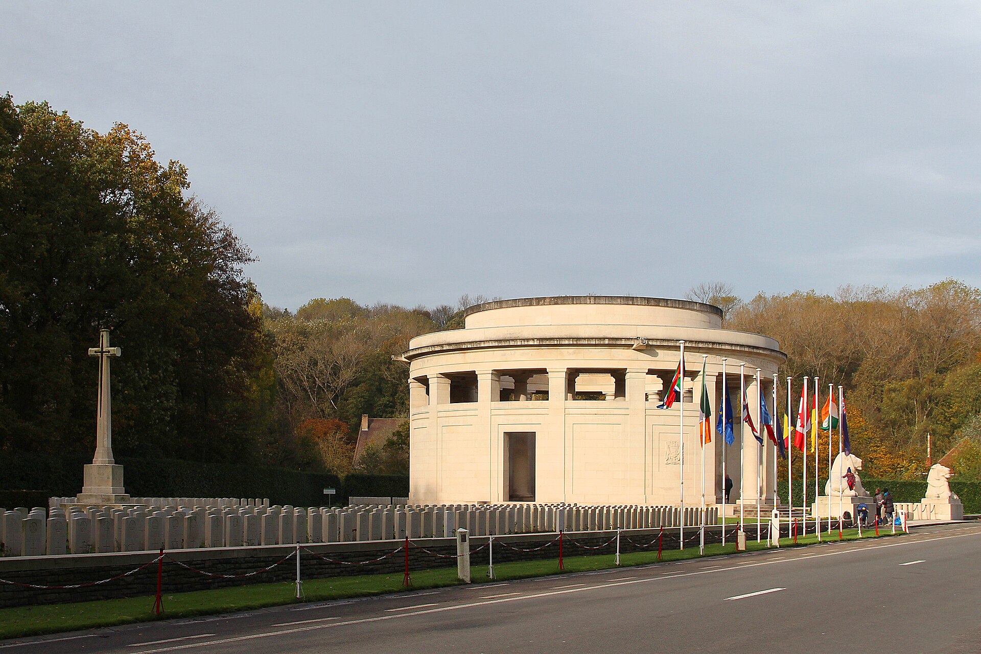Berks Cemetery Extension And The Ploegsteert Memorial To The Missing