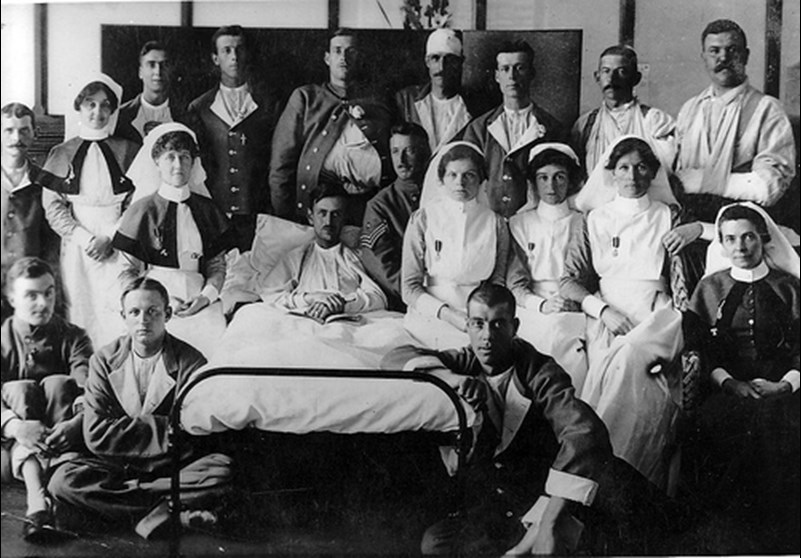 A Mixed Group Of Territorial Force Nursing Service Nurses Matron, Sisters And Staff Nurses