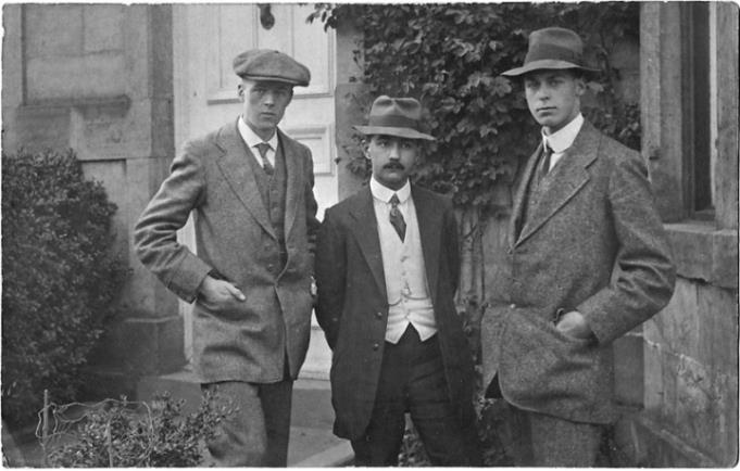 Laurie Is On The Left And Clifford On The Right