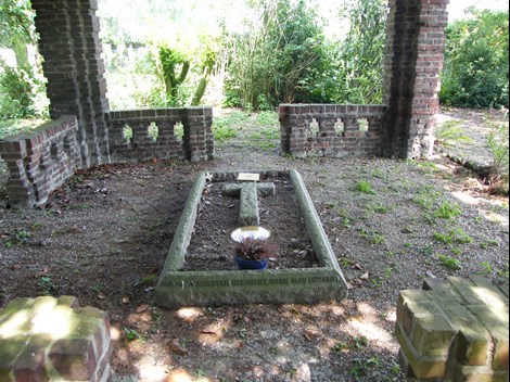 Anthony George Atwood Morris Private Memorial