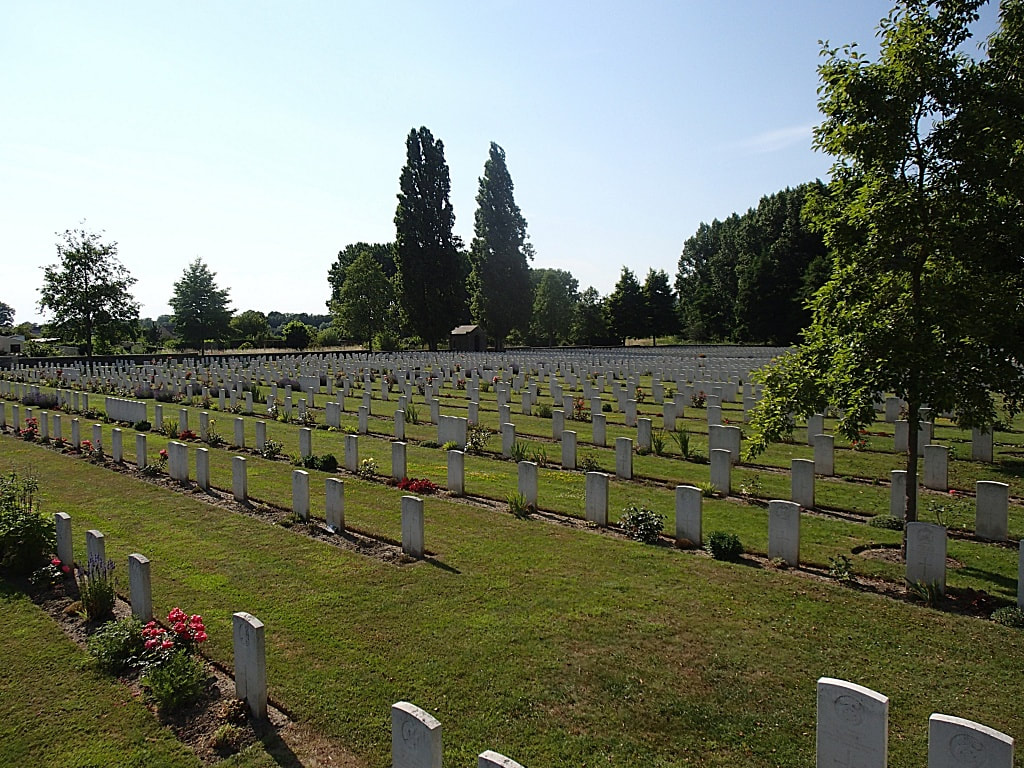 Guards Cemetery, Windy Corner, Cuinchy