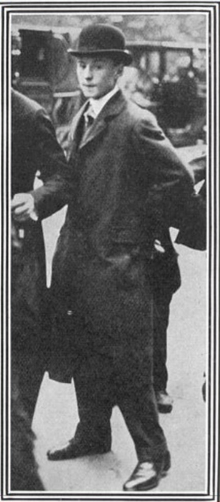 George Archer Shee Attending The Trial, Pictured In The Tatler 3 August 1910 (1)